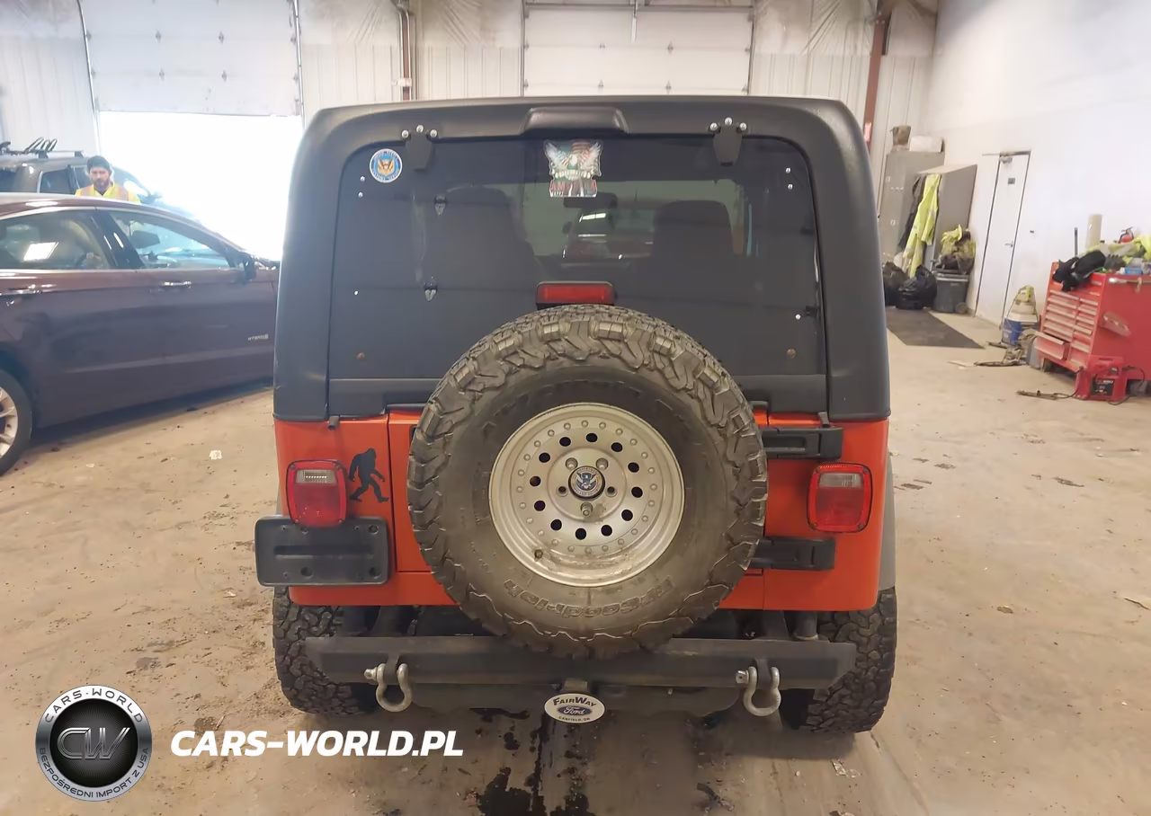 2005 Jeep Wrangler X VIN:1J4FA39S15P387843 - 16