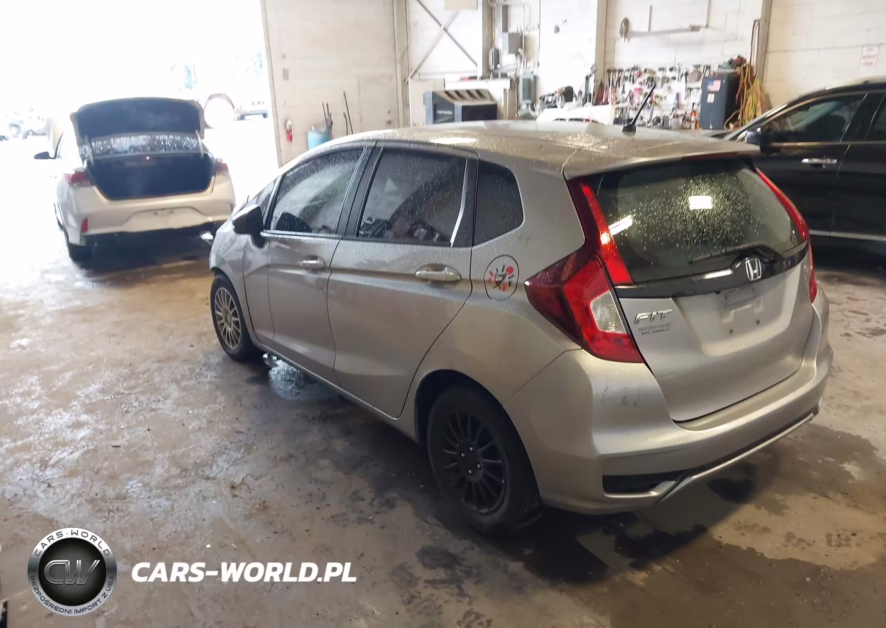 2018 Honda Fit Lx VIN:3HGGK5H44JM736193 - 3