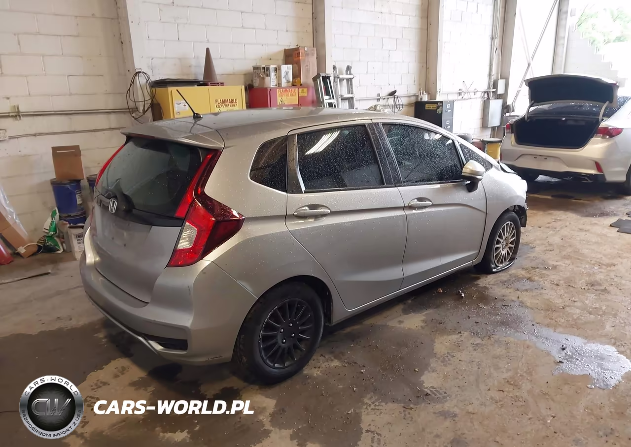 2018 Honda Fit Lx VIN:3HGGK5H44JM736193 - 4
