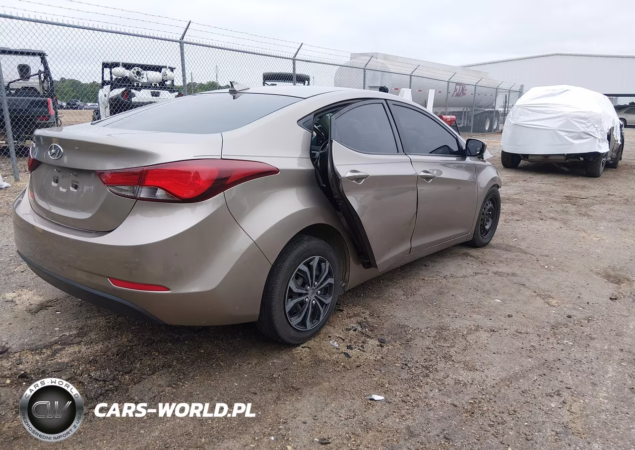 2016 Hyundai Elantra Se VIN:5NPDH4AE2GH784545 - 4