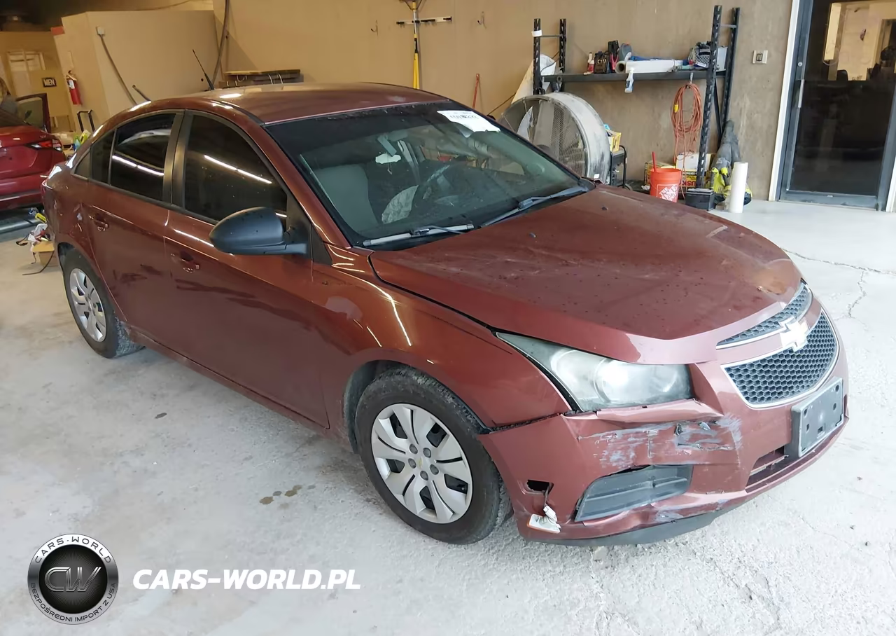 2013 Chevrolet Cruze Ls Auto – zdjęcie 1 z 16
