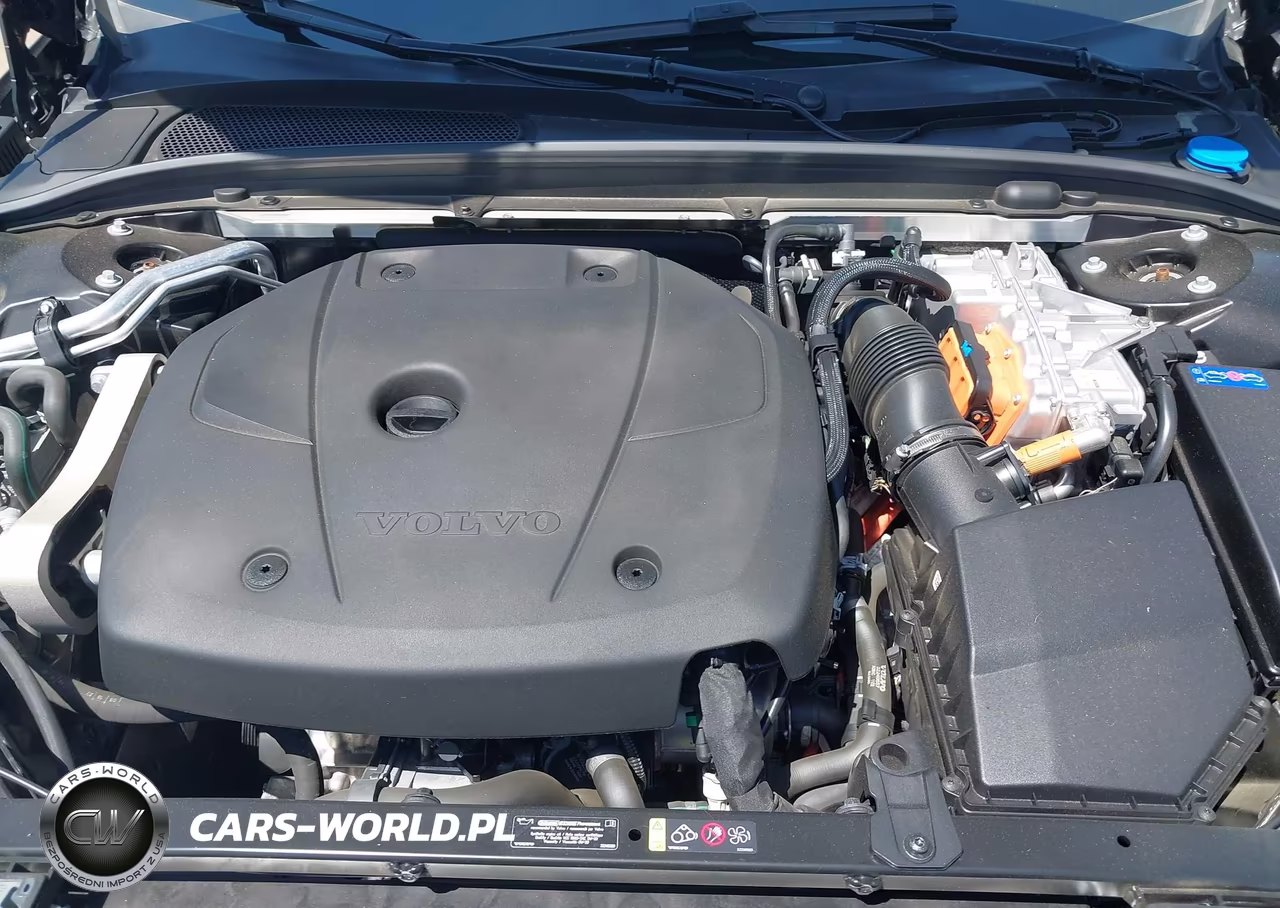 2023 Volvo S60 Recharge Plug-In Hybrid T8 Plus Dark Theme VIN:7JRH60FW0PG250158 - 10