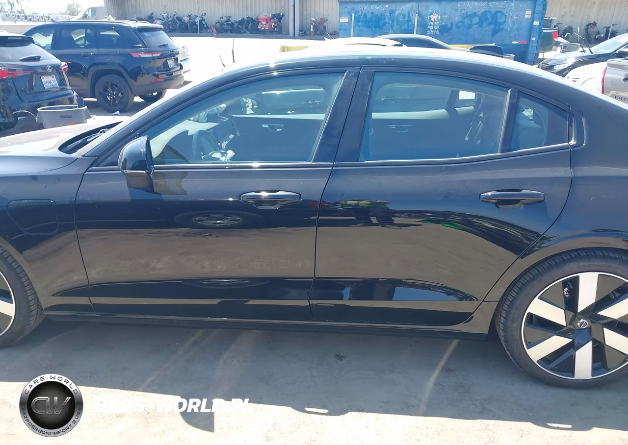 2023 Volvo S60 Recharge Plug-In Hybrid T8 Plus Dark Theme VIN:7JRH60FW0PG250158 - 14