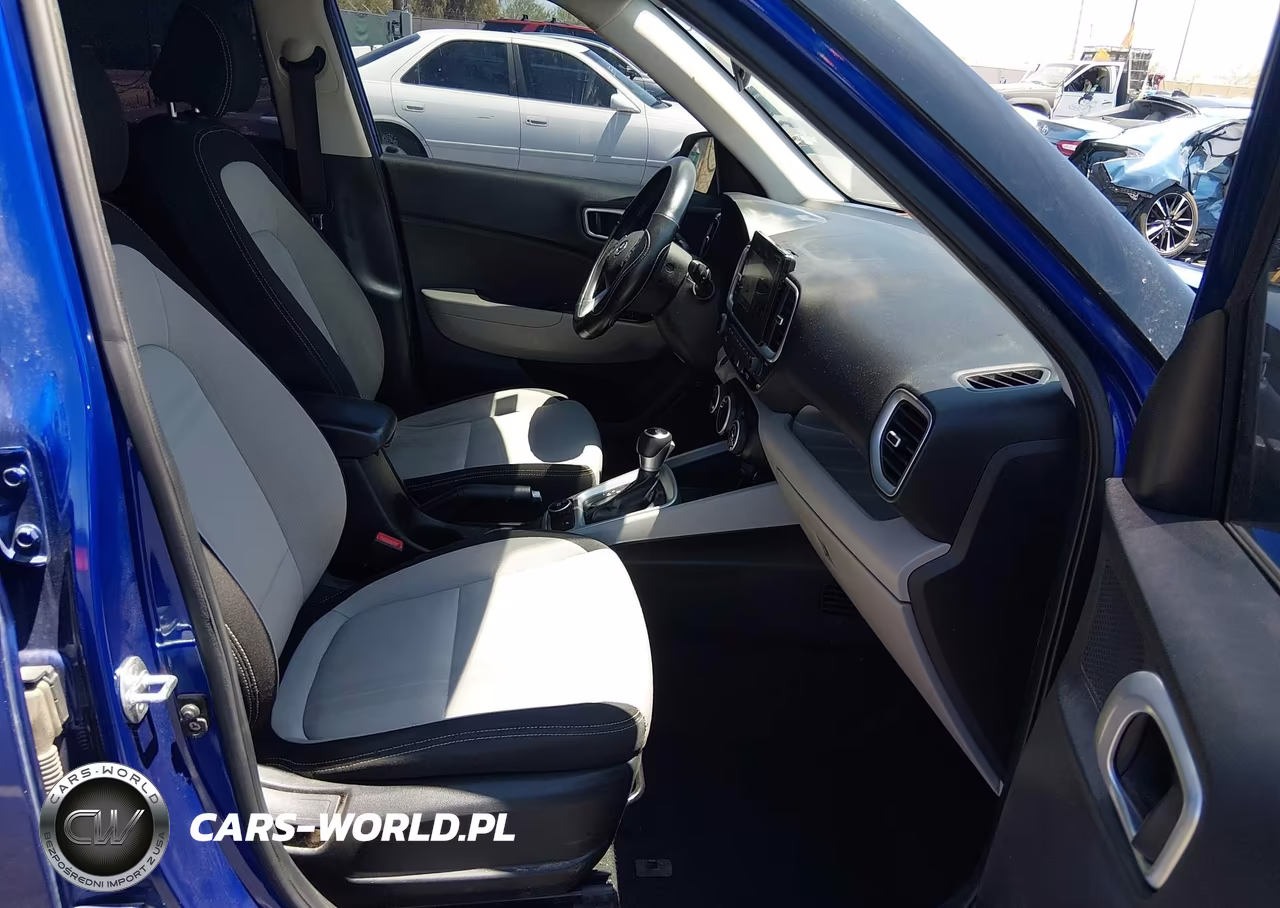 2020 Hyundai Venue Sel VIN:KMHRC8A34LU030195 - 5