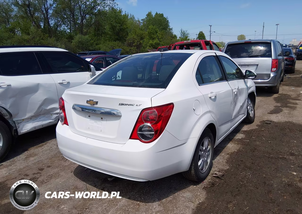2015 Chevrolet Sonic Lt Auto VIN:1G1JC5SH8F4123101 - 4