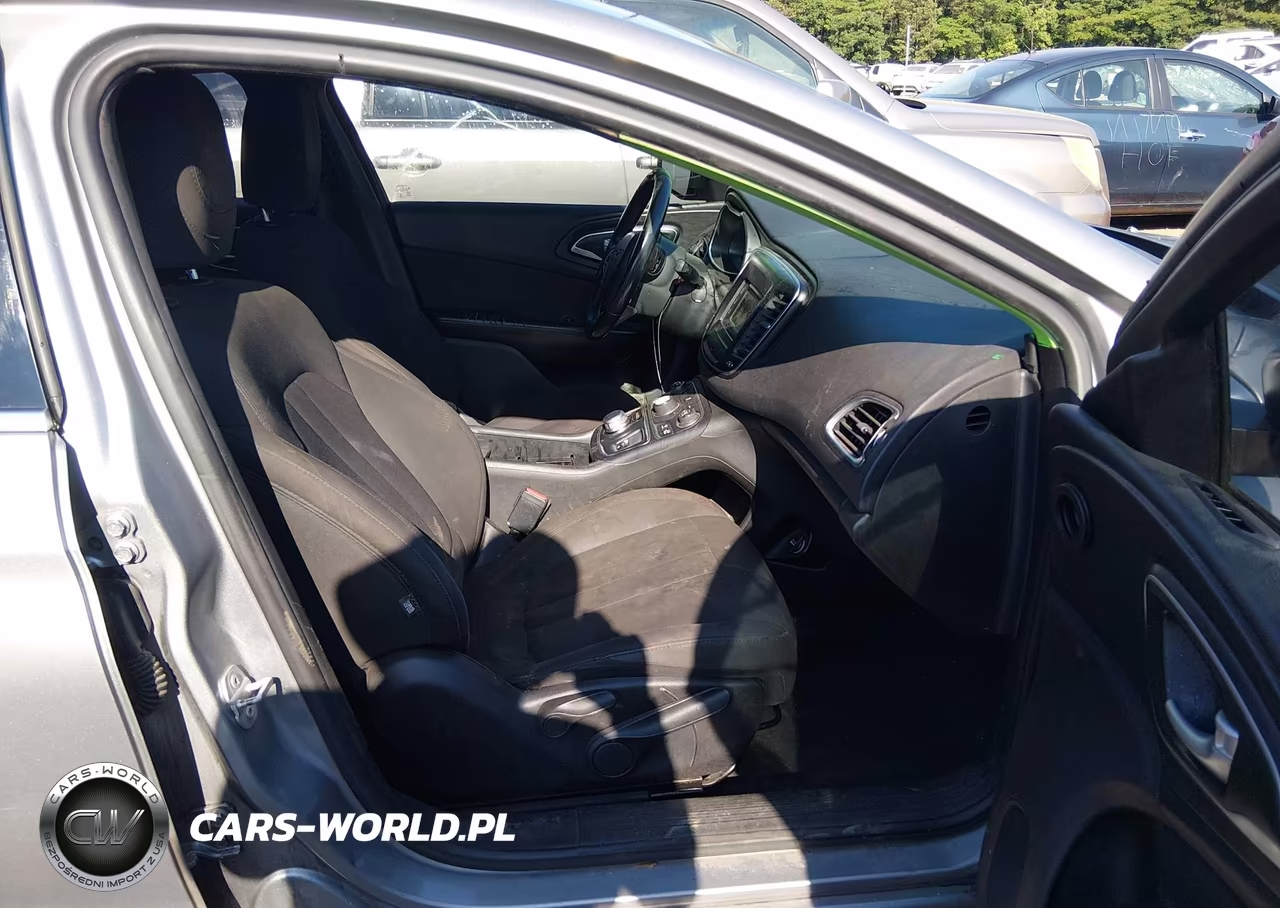 2015 Chrysler 200 Limited VIN:1C3CCCAB6FN725446 - 5