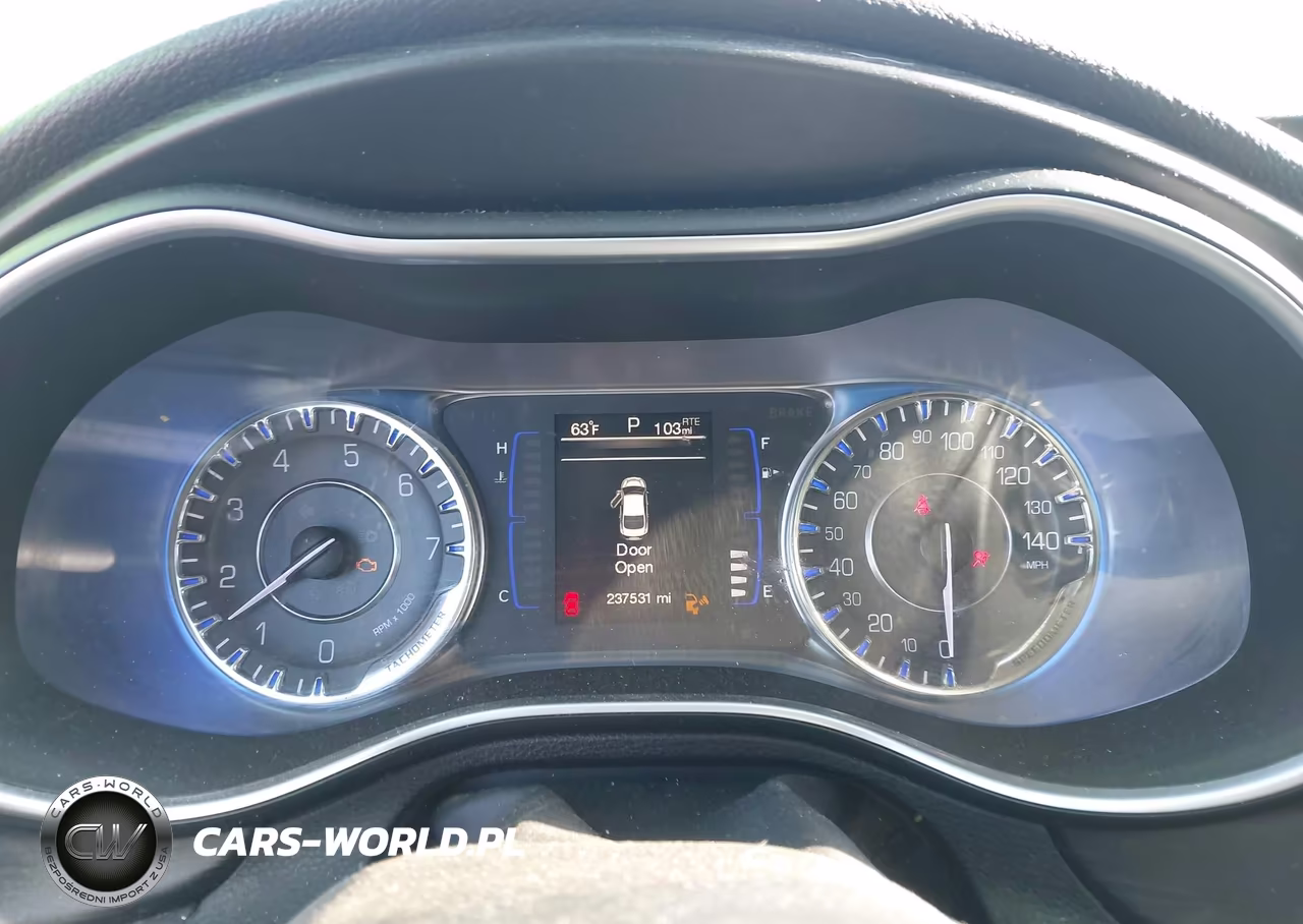 2015 Chrysler 200 Limited VIN:1C3CCCAB6FN725446 - 7