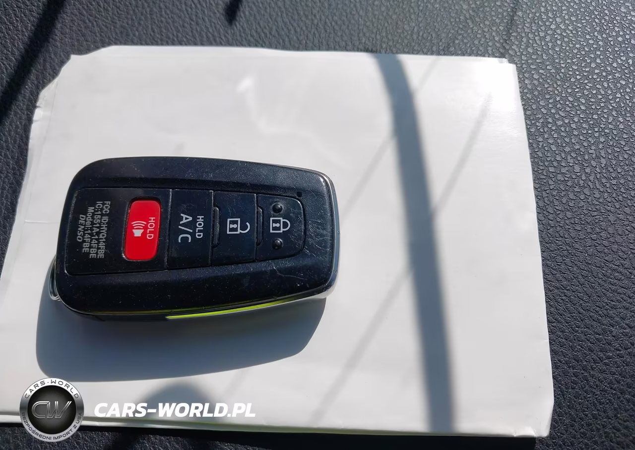 2017 Toyota Prius Prime Premium VIN:JTDKARFP1H3048003 - 11