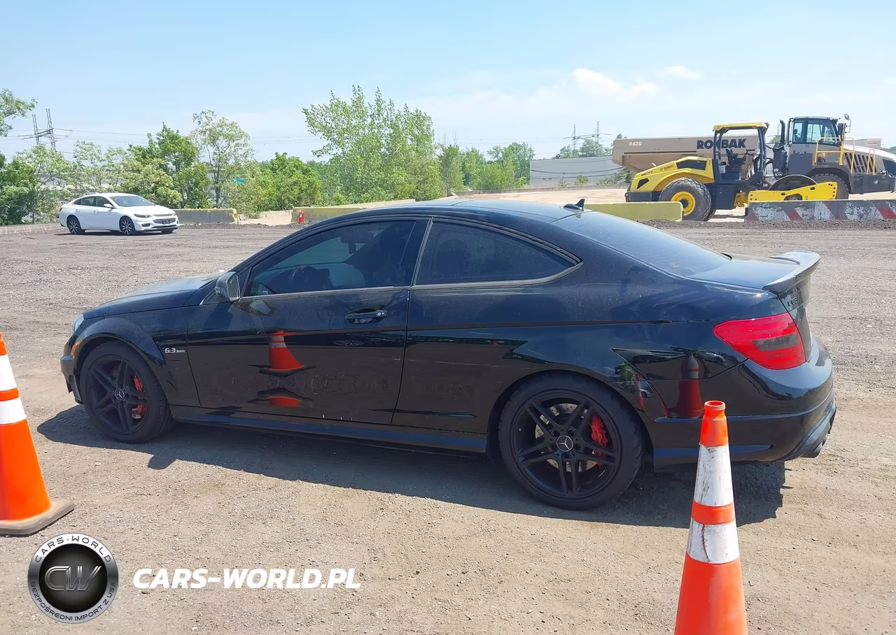 2012 Mercedes-Benz C 63 Amg VIN:WDDGJ7HB9CF868256 - 14