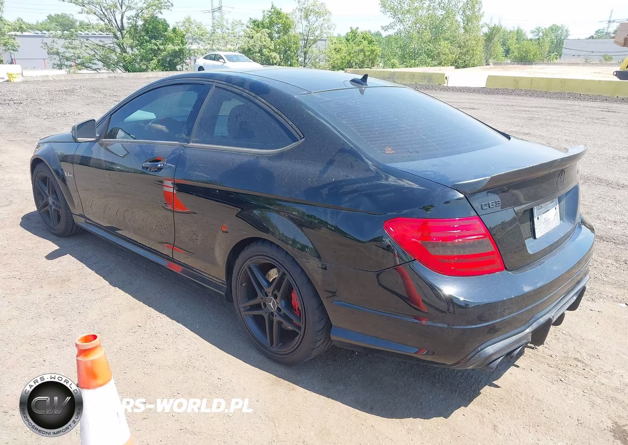2012 Mercedes-Benz C 63 Amg VIN:WDDGJ7HB9CF868256 - 3
