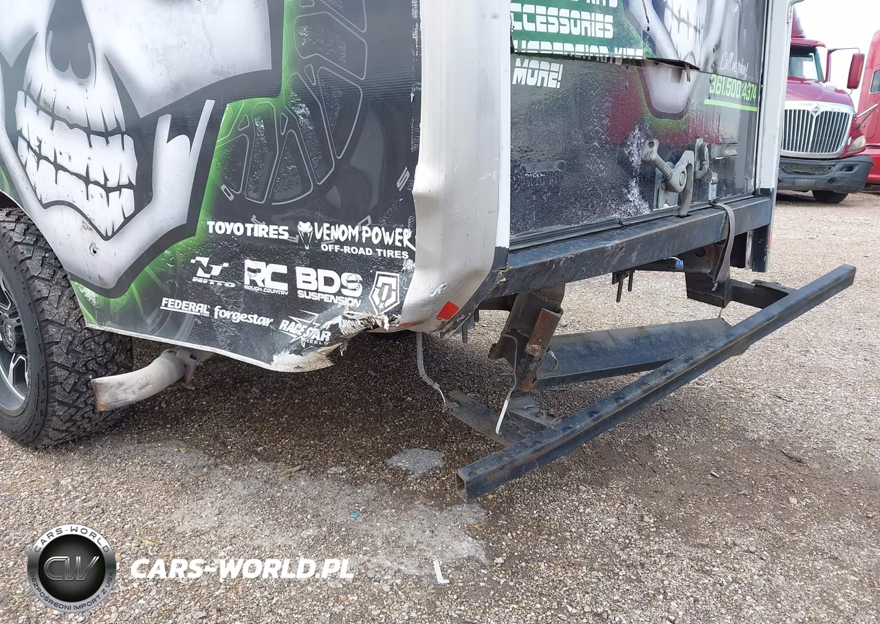 2013 Chevrolet Express Cutaway 3500 VIN:1GB0G2BA3D1189986 - 18