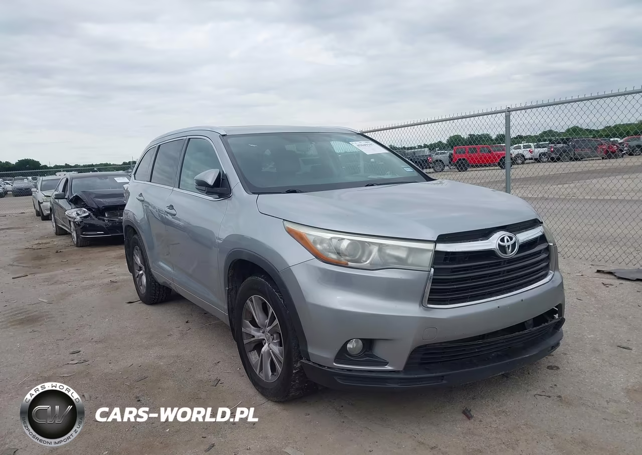 TOYOTA HIGHLANDER