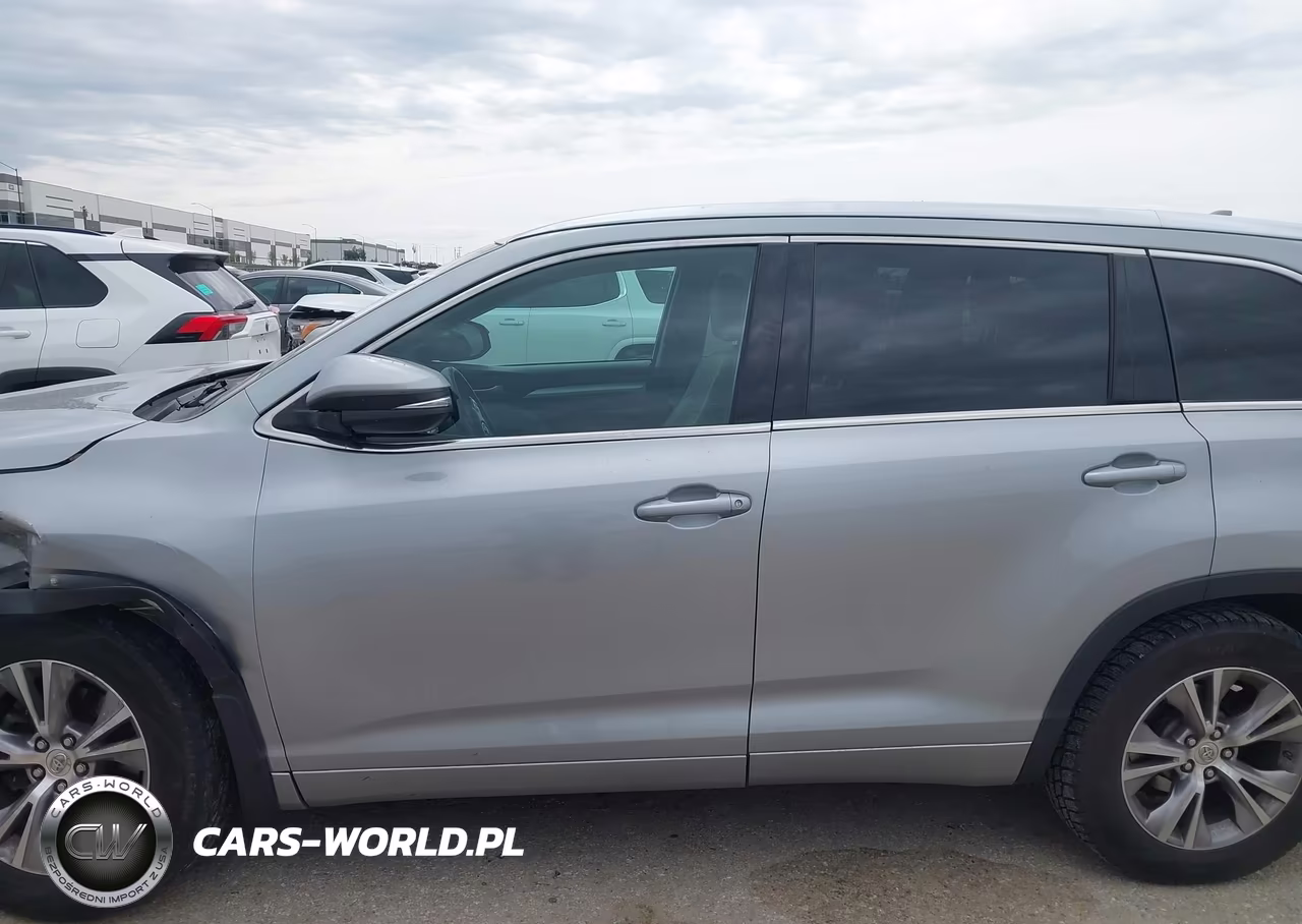 TOYOTA HIGHLANDER VIN:5TDJKRFH1FS174858 - 14