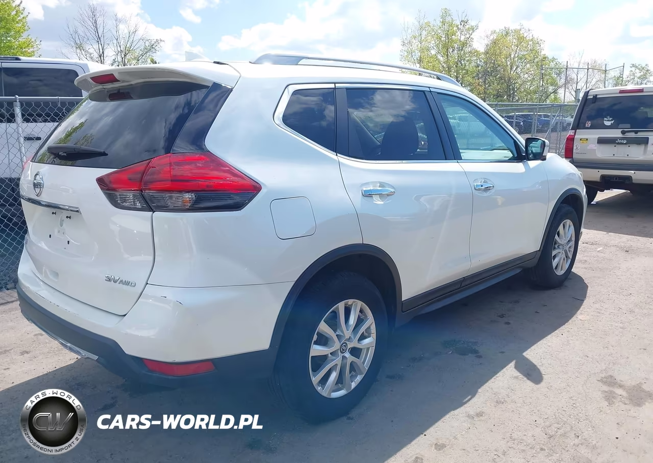 2017 Nissan Rogue Sv VIN:5N1AT2MV4HC750990 - 4
