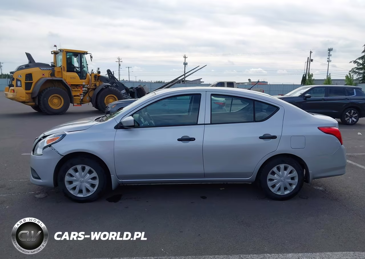 2016 Nissan Versa 1.6 S VIN:3N1CN7AP3GL842933 - 14