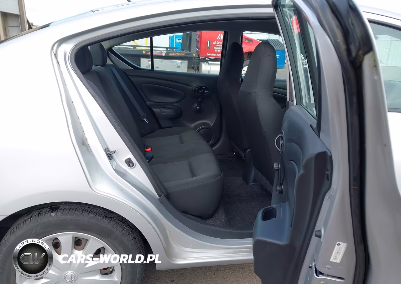 2016 Nissan Versa 1.6 S VIN:3N1CN7AP3GL842933 - 8