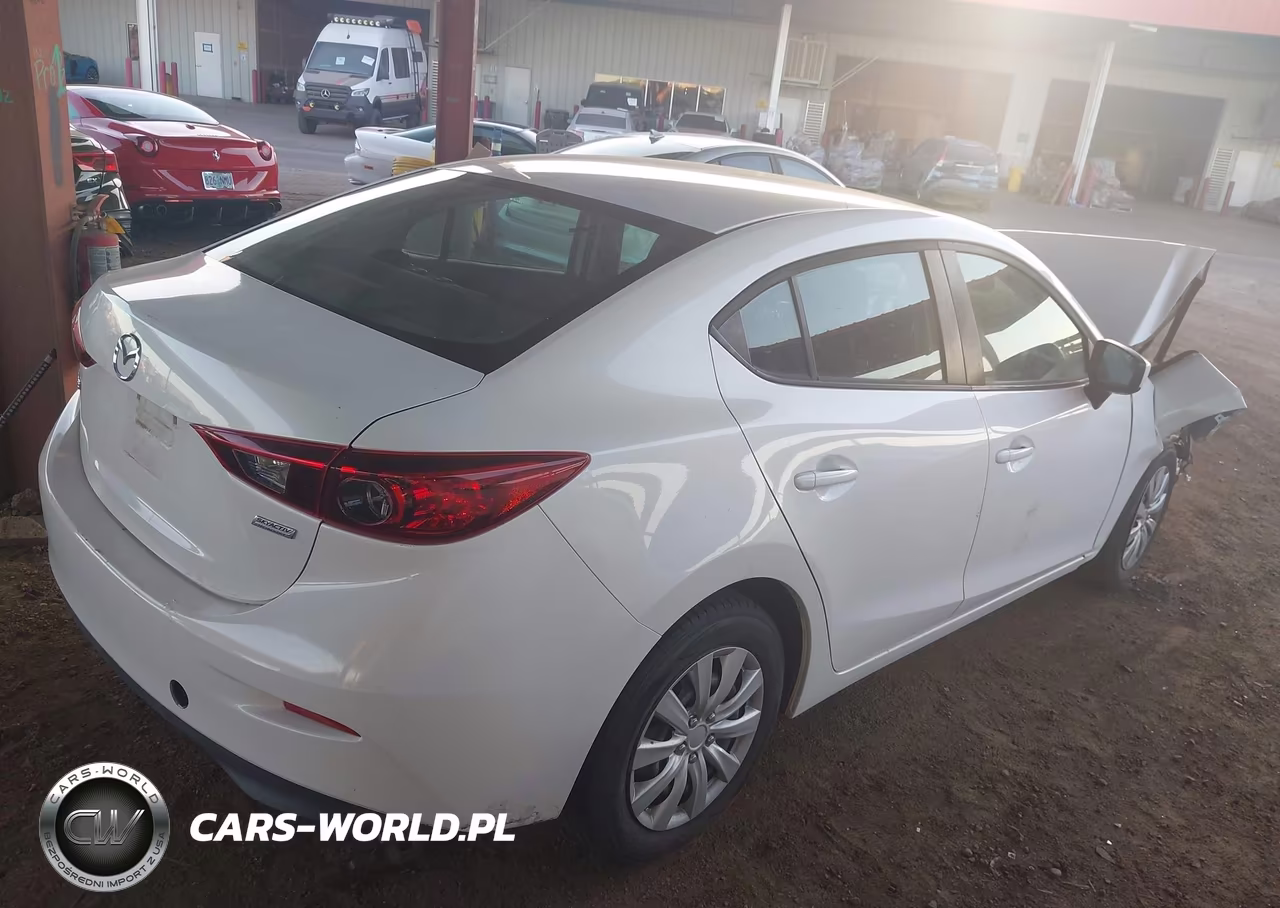 2015 Mazda Mazda3 I Sport VIN:3MZBM1U70FM168119 - 4
