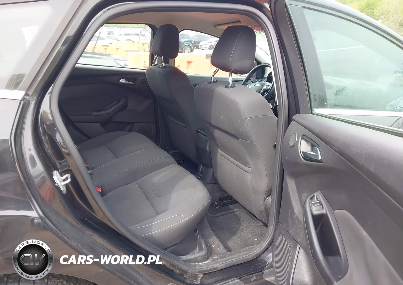 2012 Ford Focus Titanium VIN:1FAHP3N21CL299081 - 8