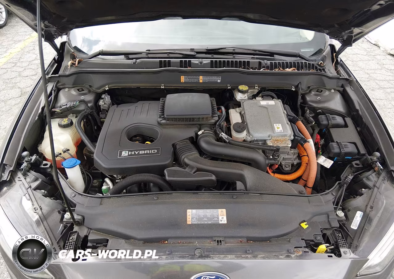 2018 Ford Fusion Hybrid S VIN:3FA6P0UU1JR142237 - 10
