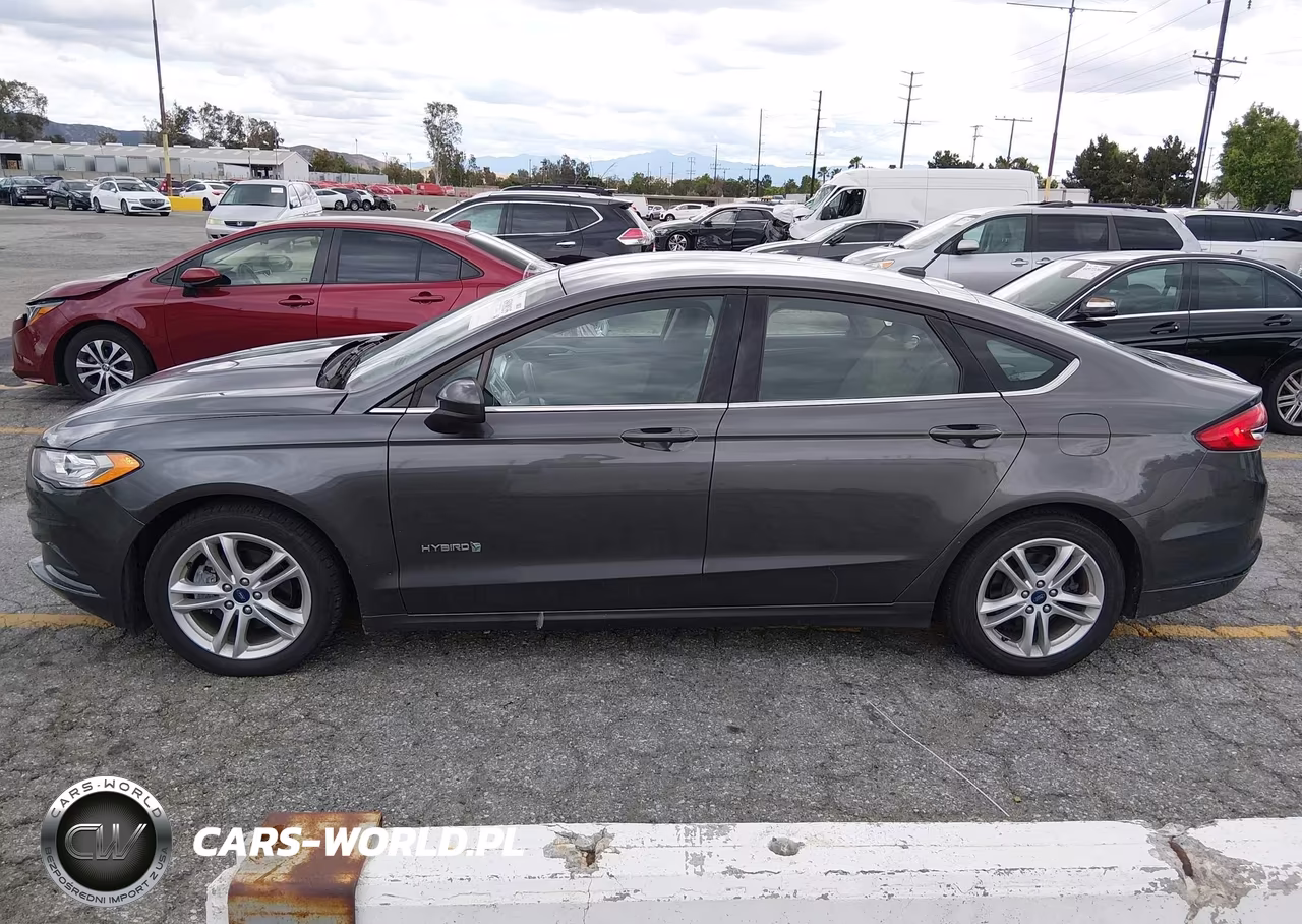 2018 Ford Fusion Hybrid S VIN:3FA6P0UU1JR142237 - 16