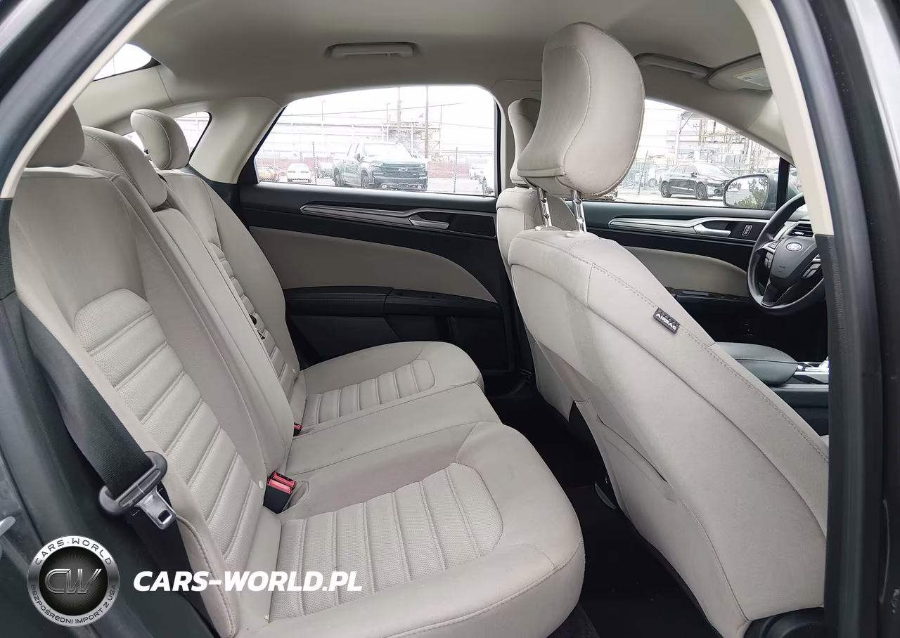 2018 Ford Fusion Hybrid S VIN:3FA6P0UU1JR142237 - 8