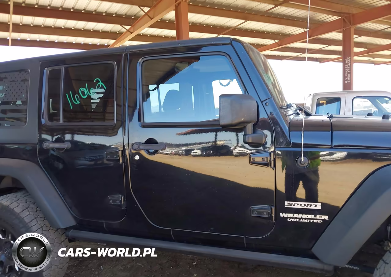 2014 Jeep Wrangler Unlimited Sport VIN:1C4BJWDG3EL201817 - 13