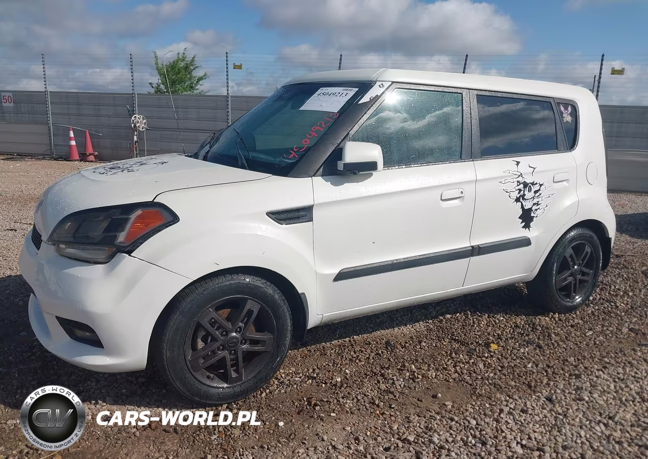 2010 Kia Soul + VIN:KNDJT2A22A7165600 - 2