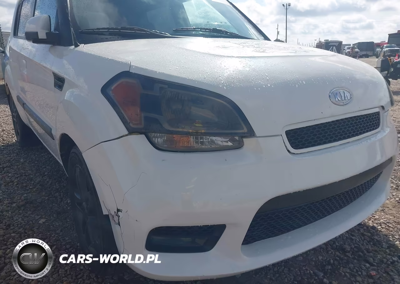 2010 Kia Soul + VIN:KNDJT2A22A7165600 - 6