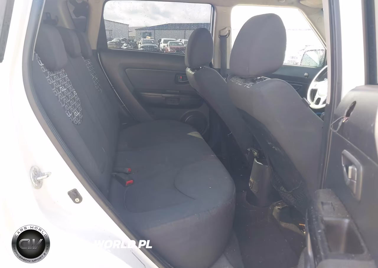 2010 Kia Soul + VIN:KNDJT2A22A7165600 - 8