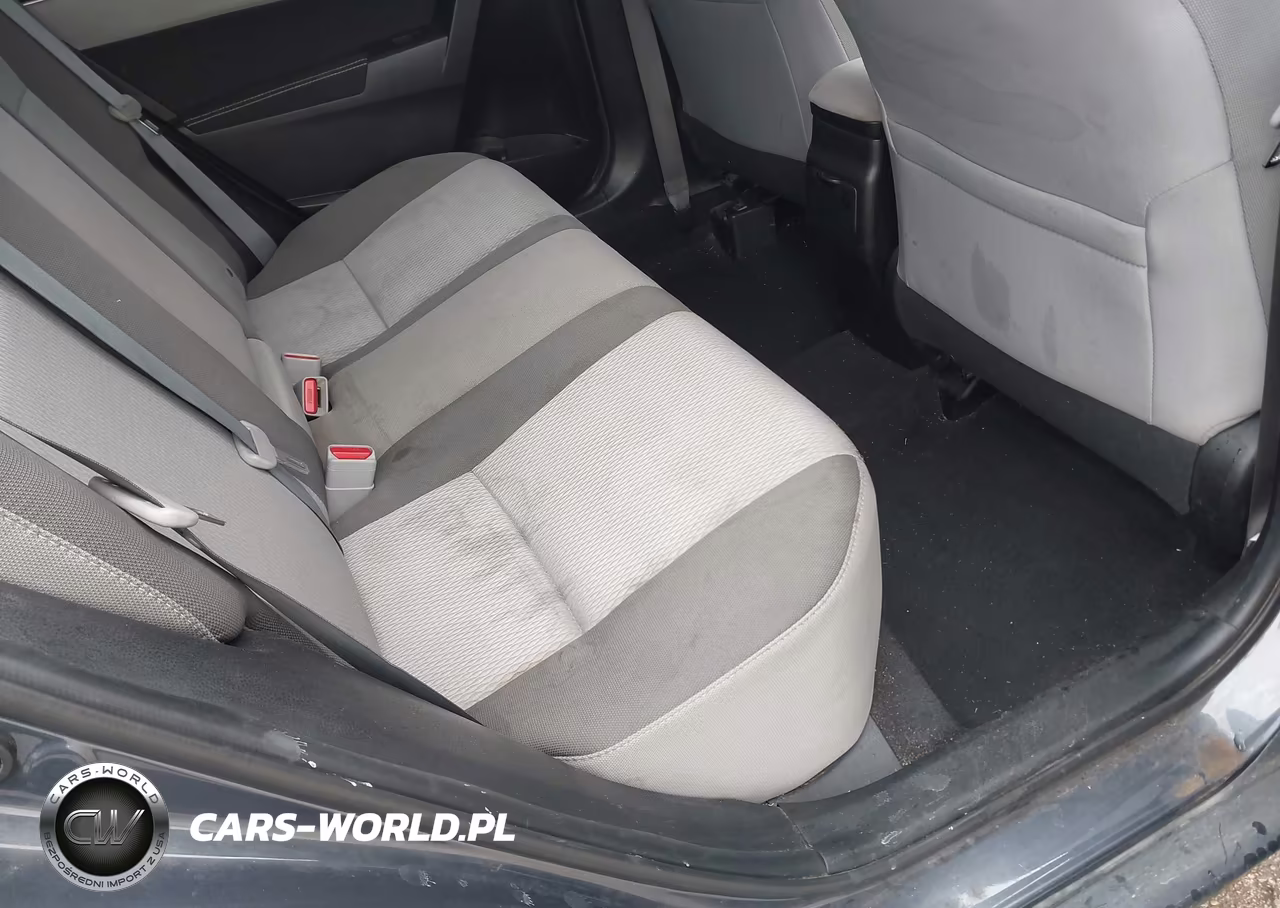 2017 Toyota Corolla Le VIN:5YFBURHEXHP571403 - 8