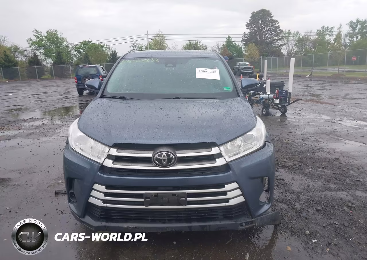 2019 Toyota Highlander Le VIN:5TDZARFH2KS048993 - 12