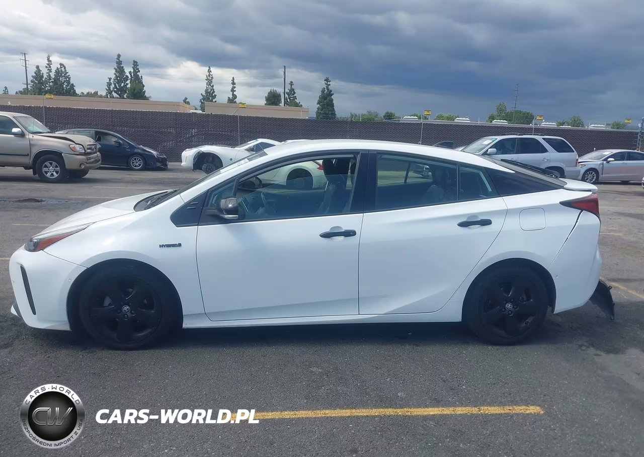 2022 Toyota Prius Nightshade Edition VIN:JTDKAMFU3N3168356 - 14