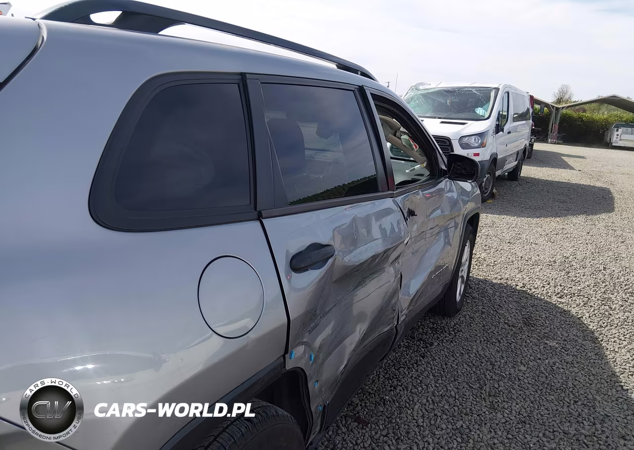 2016 Jeep Cherokee Sport VIN:1C4PJMAB0GW175990 - 17