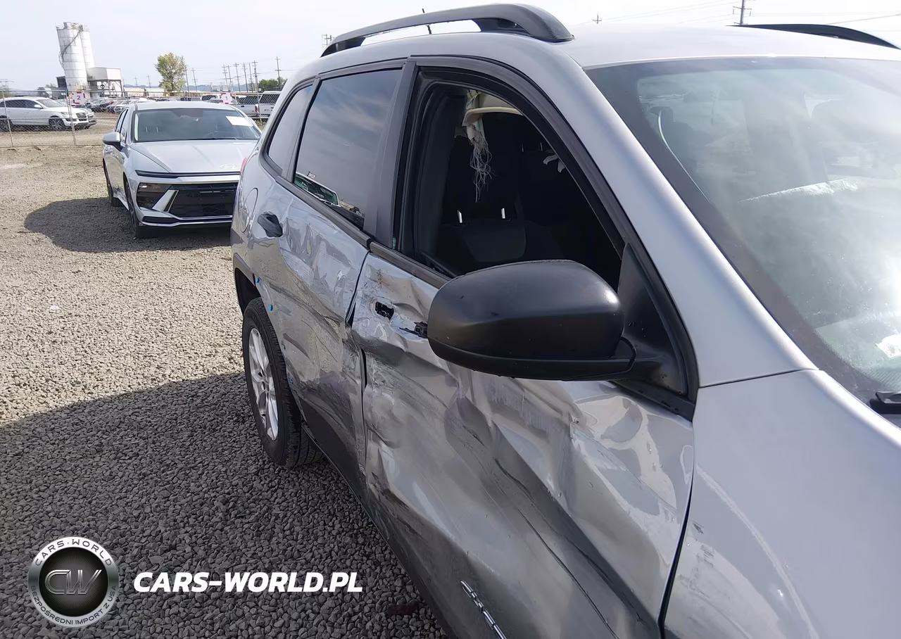 2016 Jeep Cherokee Sport VIN:1C4PJMAB0GW175990 - 18