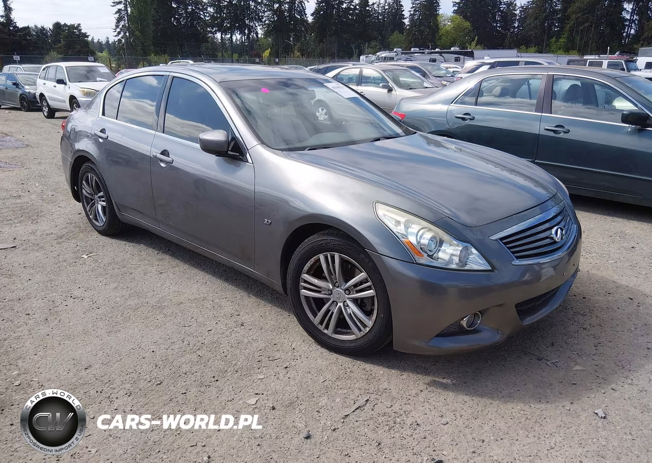 2015 Infiniti Q40