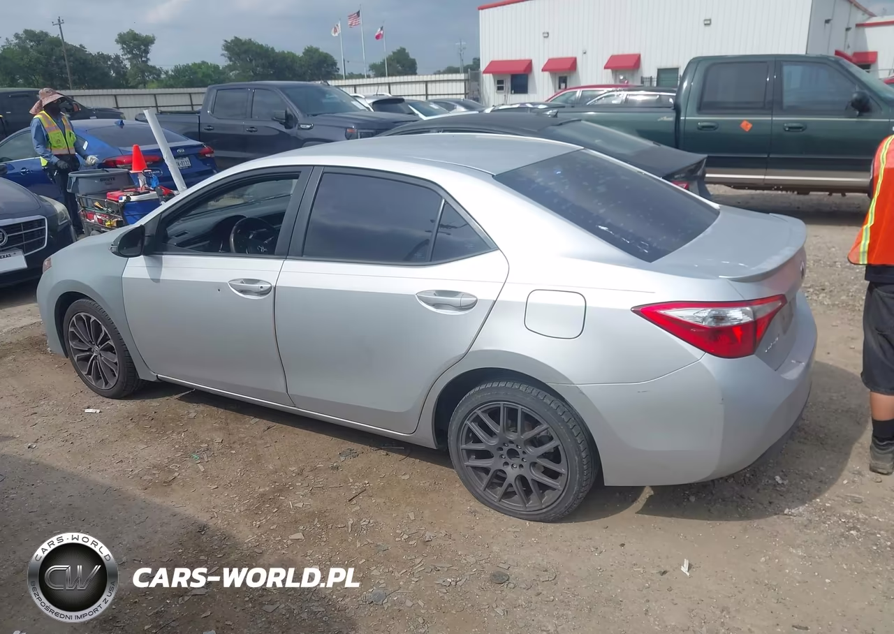2015 Toyota Corolla S Plus VIN:5YFBURHE4FP261972 - 14
