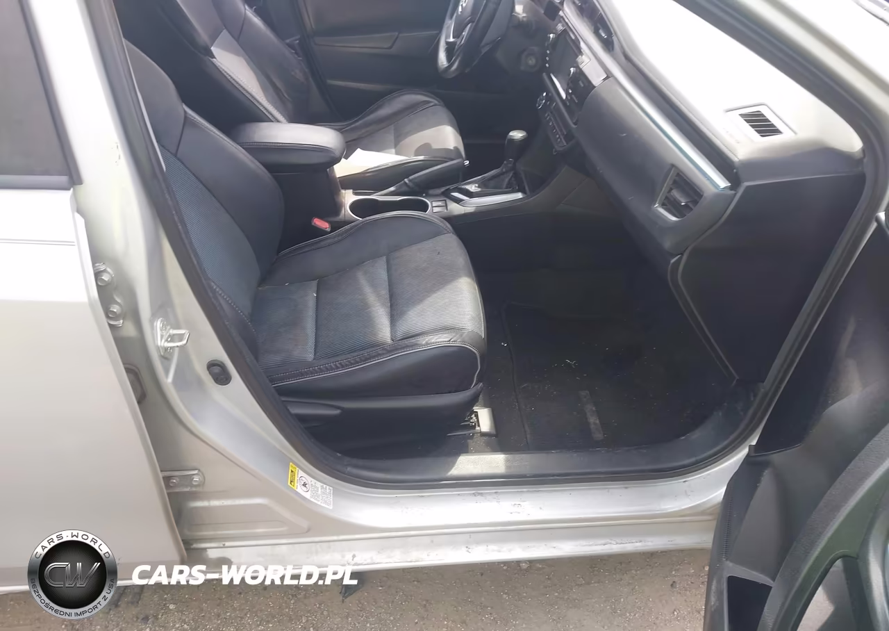 2015 Toyota Corolla S Plus VIN:5YFBURHE4FP261972 - 5