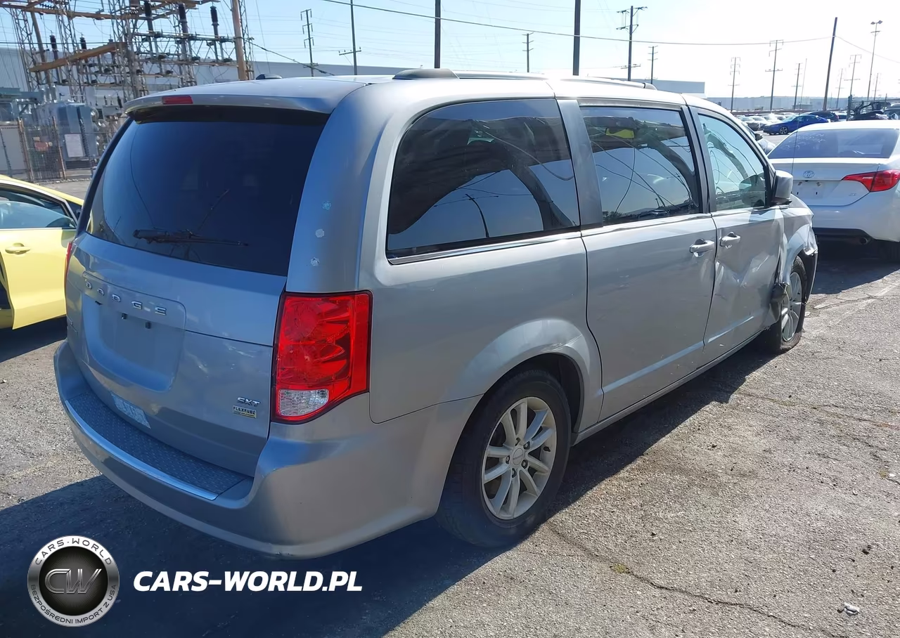 2019 Dodge Grand Caravan Sxt VIN:2C4RDGCG4KR755559 - 4
