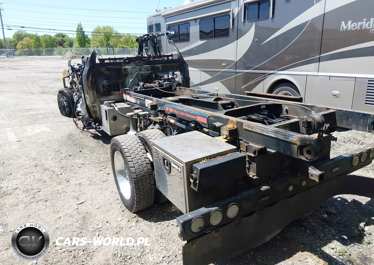 2022 Ford F-550 Chassis Lariat VIN:1FD0W5HT7NEE73913 - 4