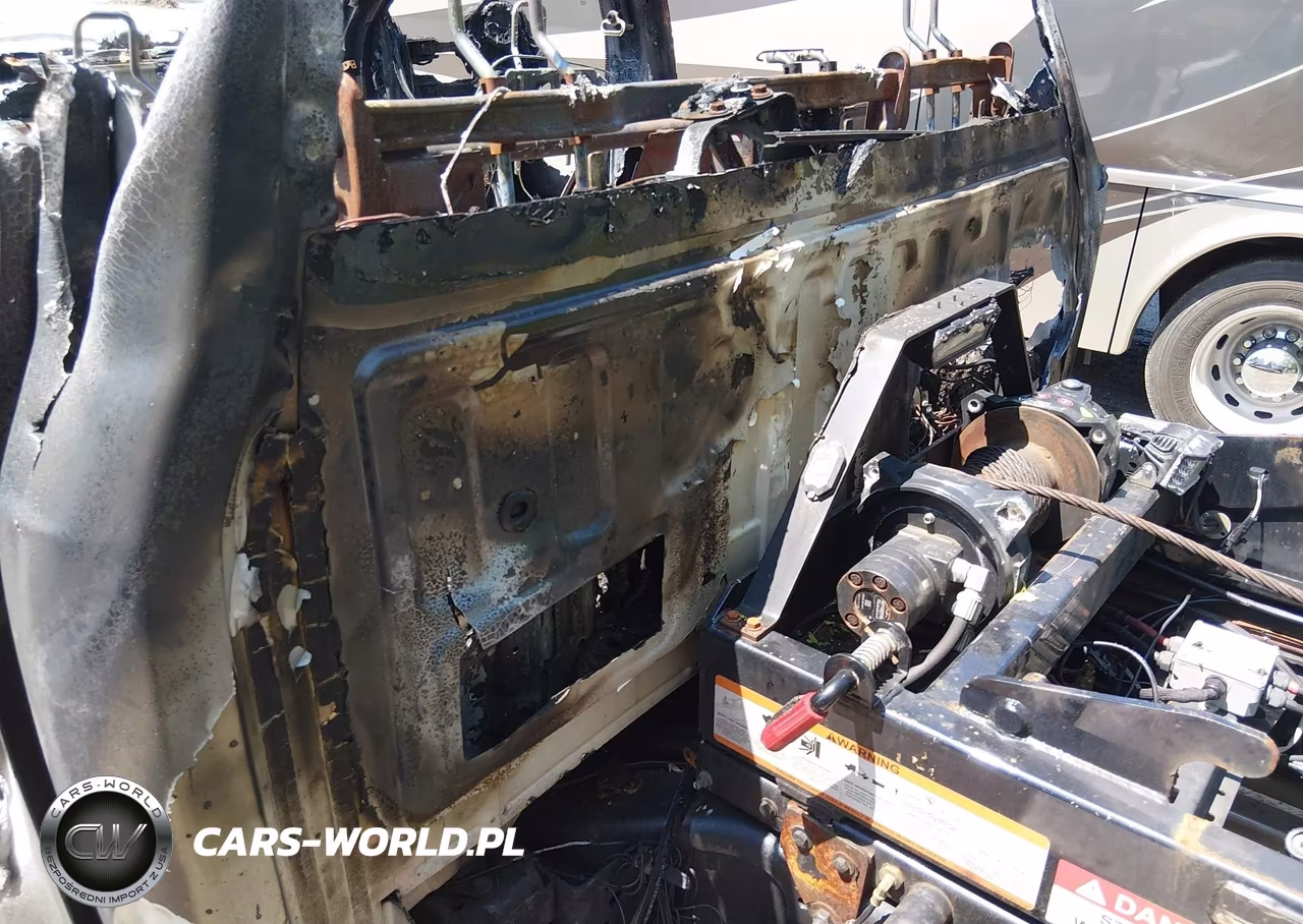 2022 Ford F-550 Chassis Lariat VIN:1FD0W5HT7NEE73913 - 8
