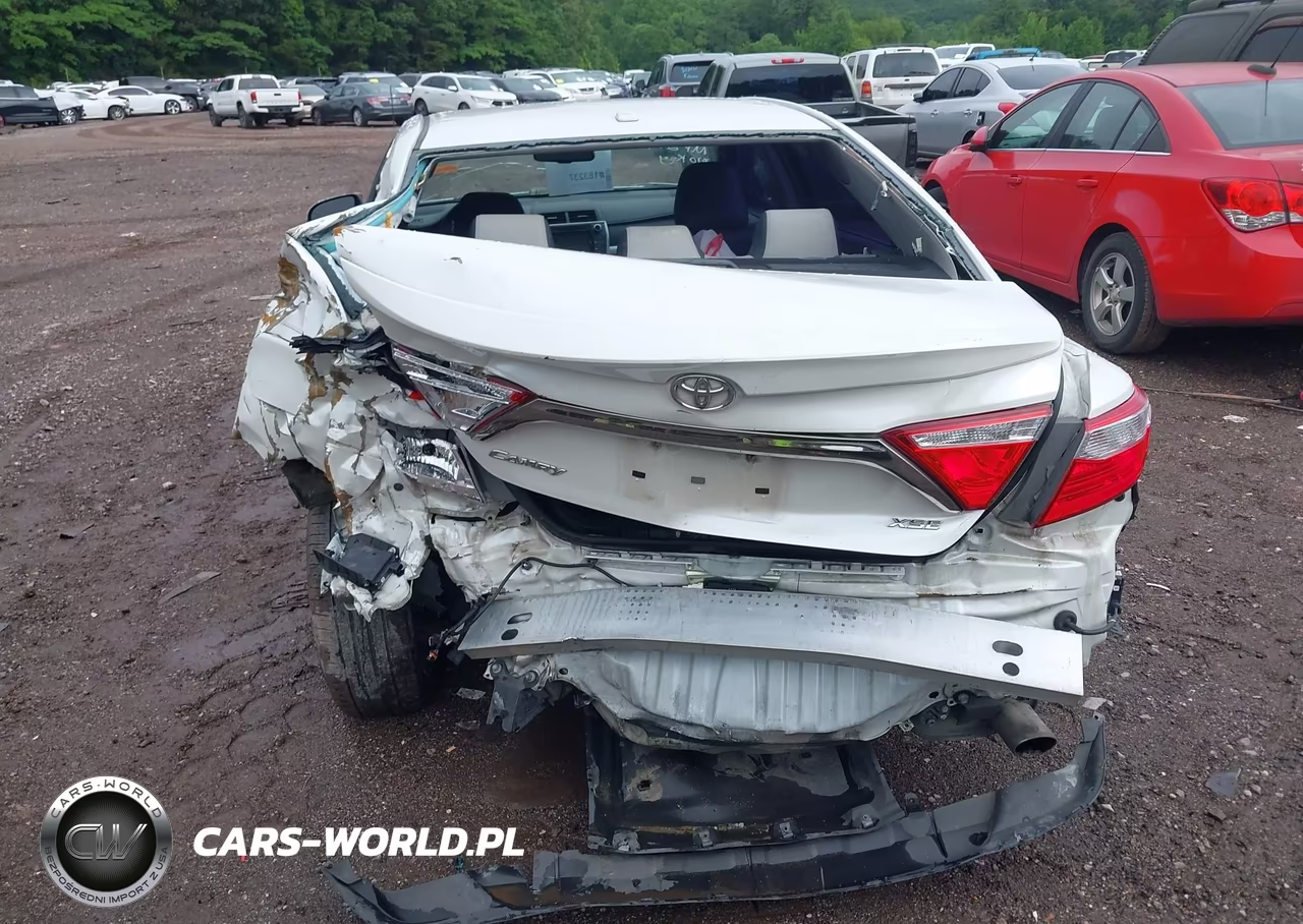 2017 Toyota Camry Xse VIN:4T1BF1FK1HU652552 - 6