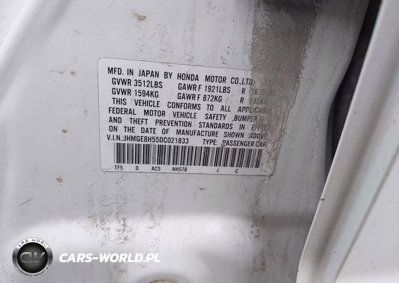 2013 Honda Fit Sport VIN:JHMGE8H55DC021833 - 9