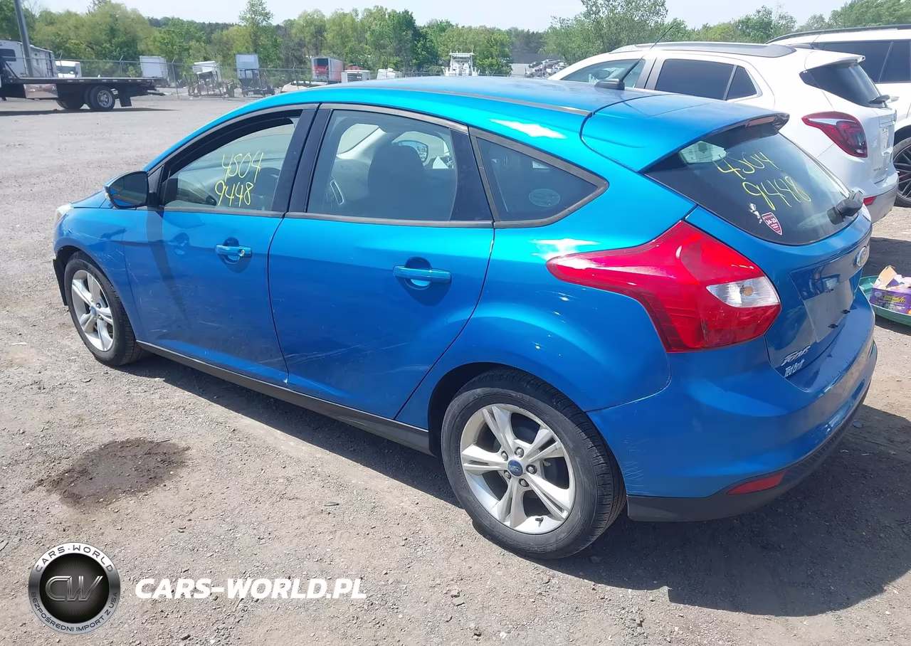 2013 Ford Focus Se VIN:1FADP3K23DL112833 - 3
