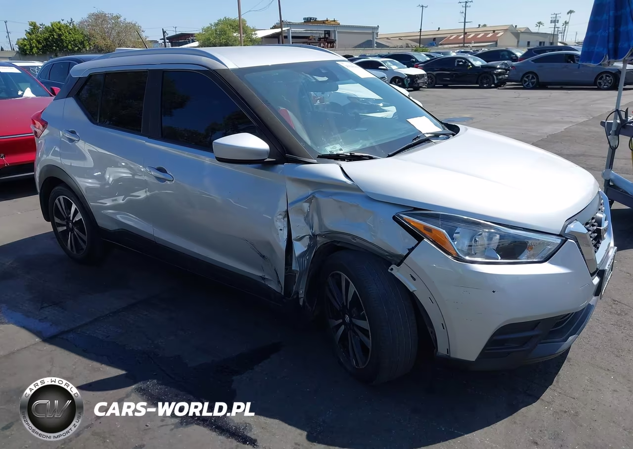 2020 Nissan Kicks Sv Xtronic Cvt