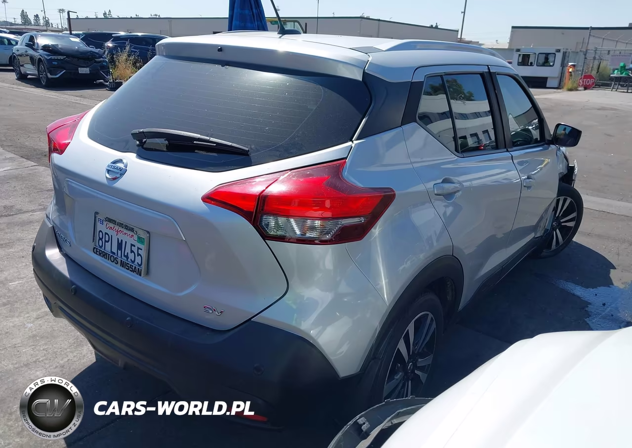 2020 Nissan Kicks Sv Xtronic Cvt VIN:3N1CP5CV0LL484632 - 4