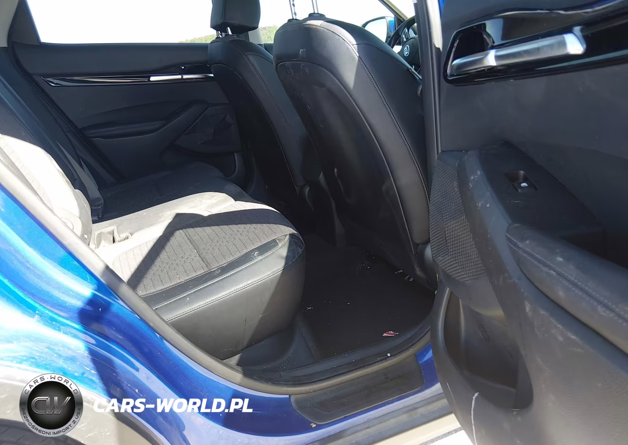 2021 Kia Seltos S Turbo VIN:KNDEUCA22M7055784 - 8