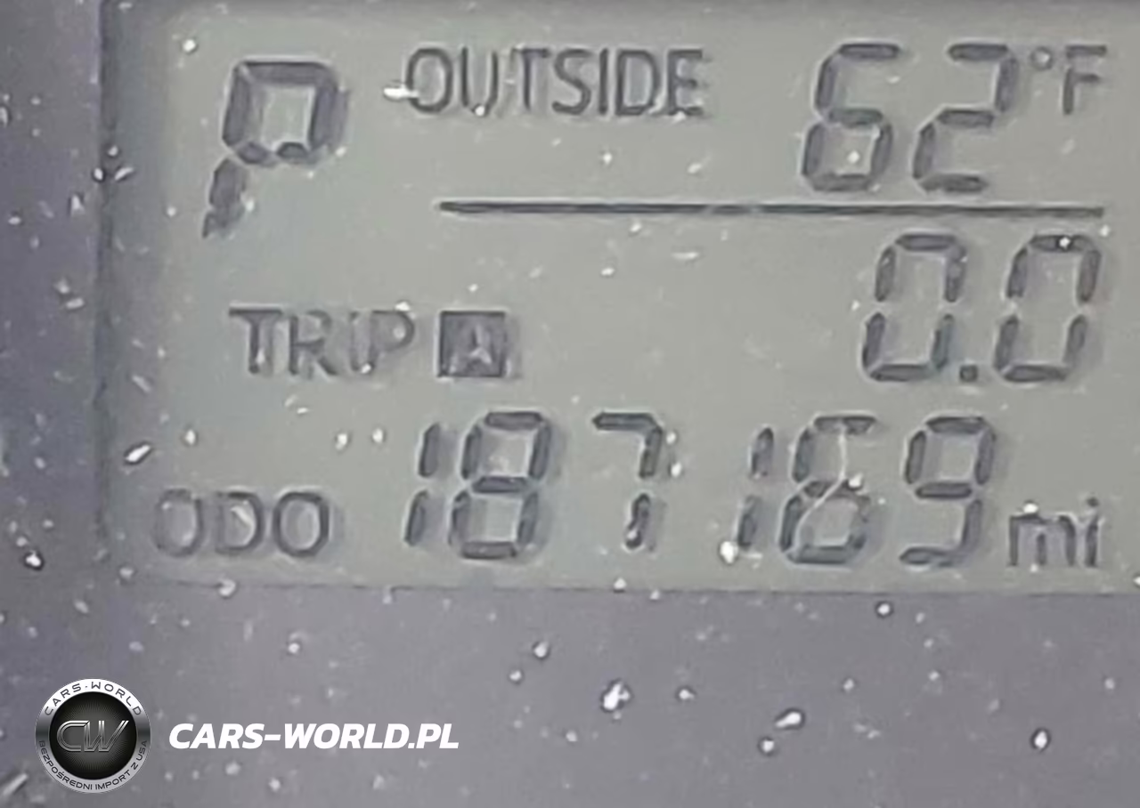 2016 Toyota Tacoma Sr VIN:5TFRX5GNXGX065196 - 16