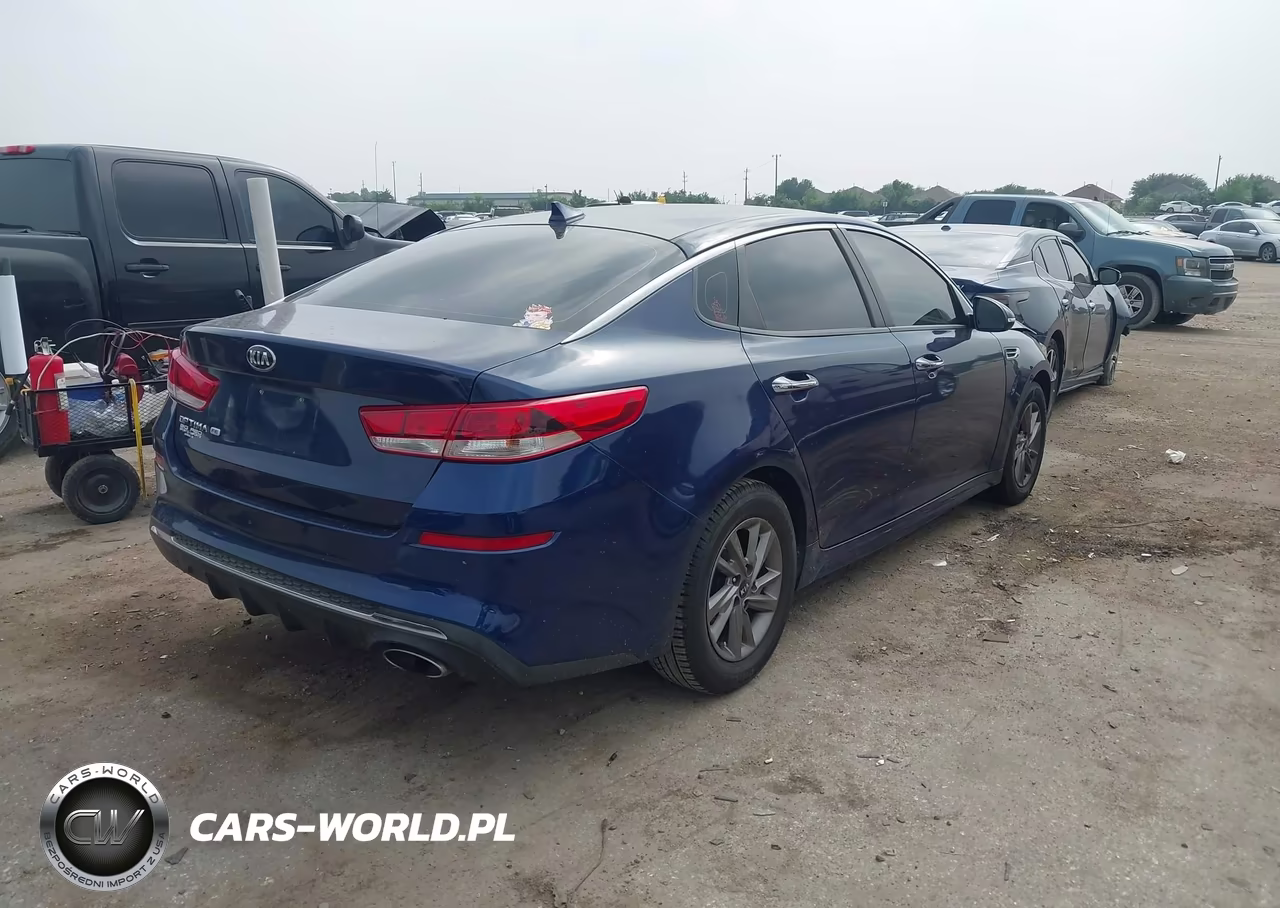 KIA OPTIMA LX VIN:5XXGT4L39LG383068 - 4