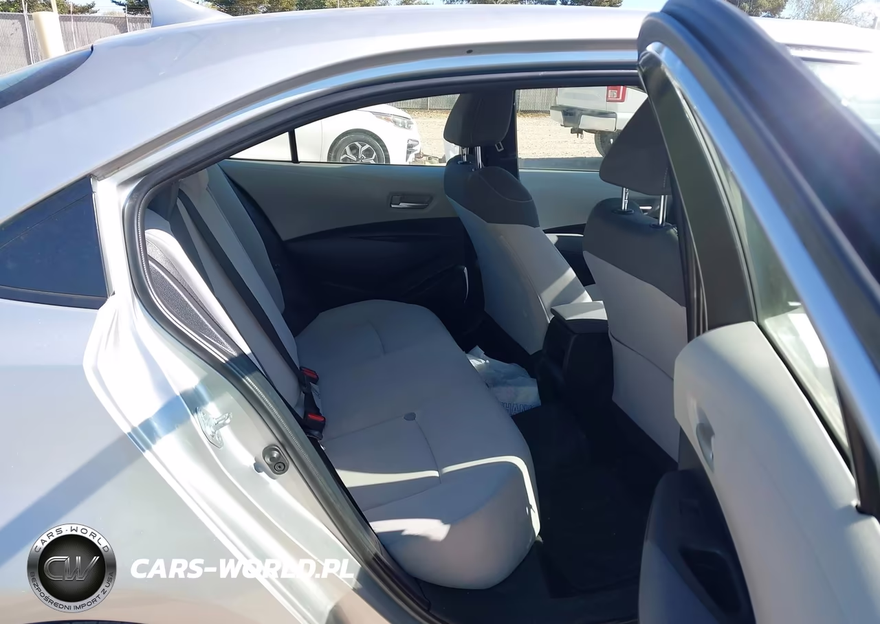 2021 Toyota Corolla Le VIN:JTDEPMAE7MJ137763 - 8