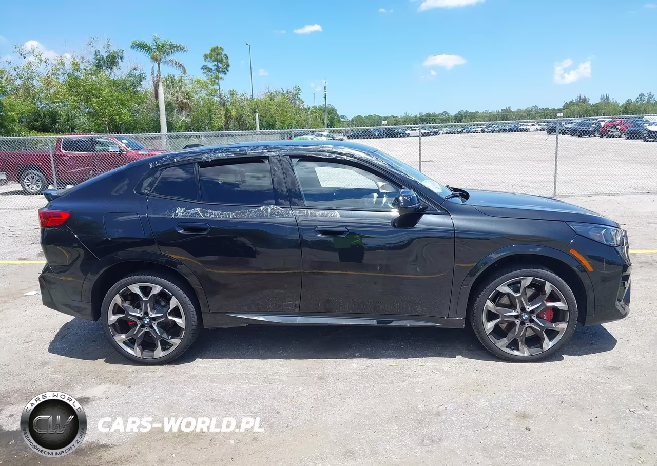 2026 BMW X2 xDrive28I VIN:WBX63GM05T5566590 - 12